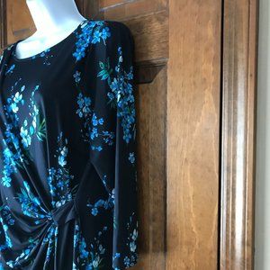 TAHARI Navy Blue Tiered Dress Size 6